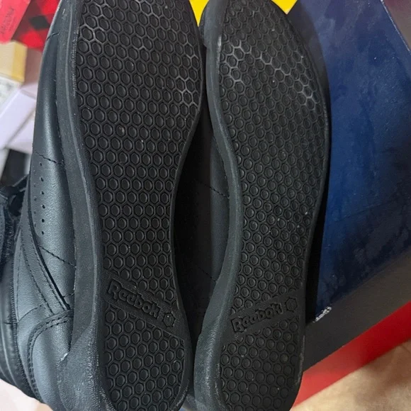 Reebok Classic Black High-Top Sneakers - Picture 4 of 6